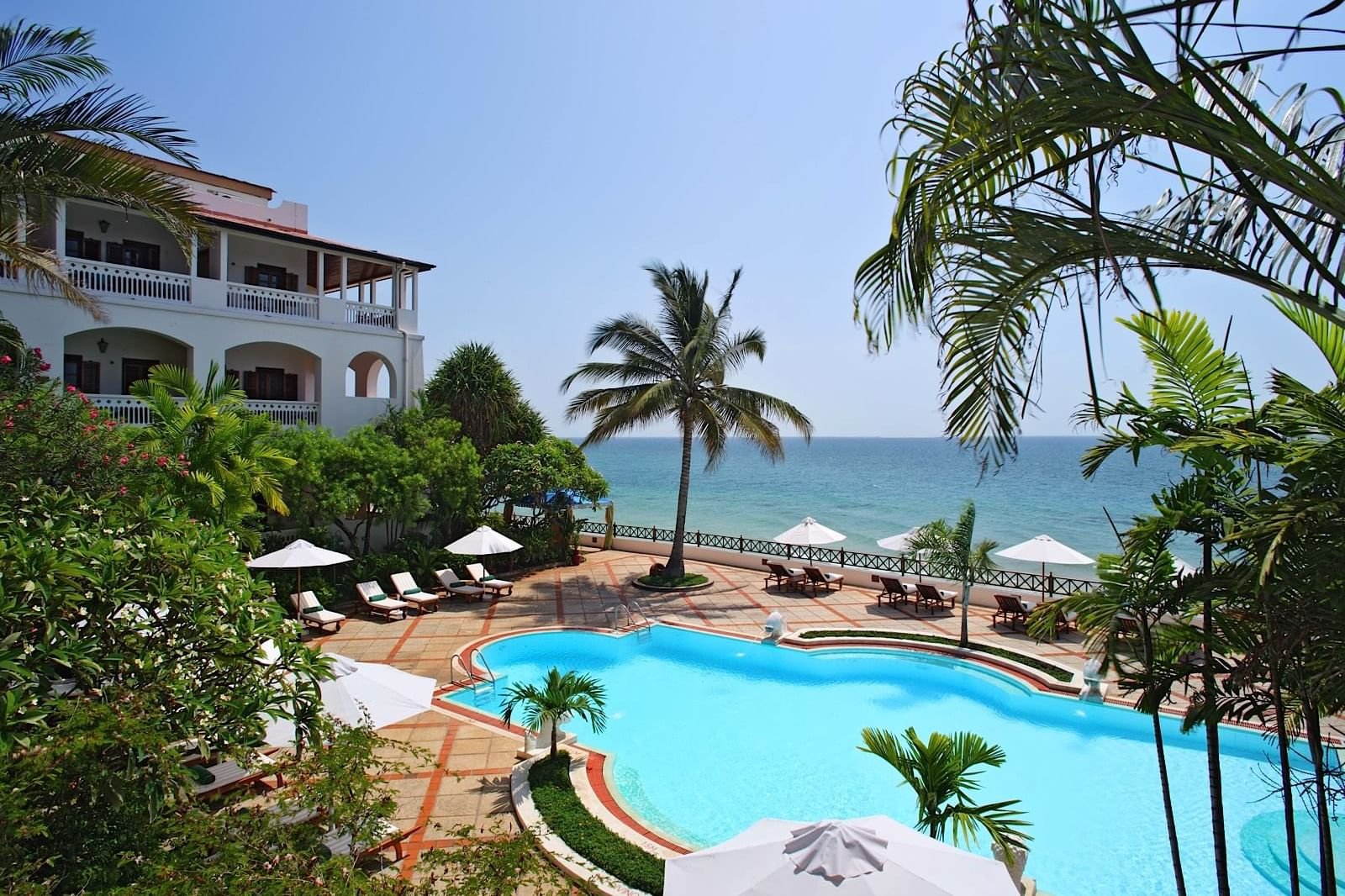 pool-2. travel with target tours mw.